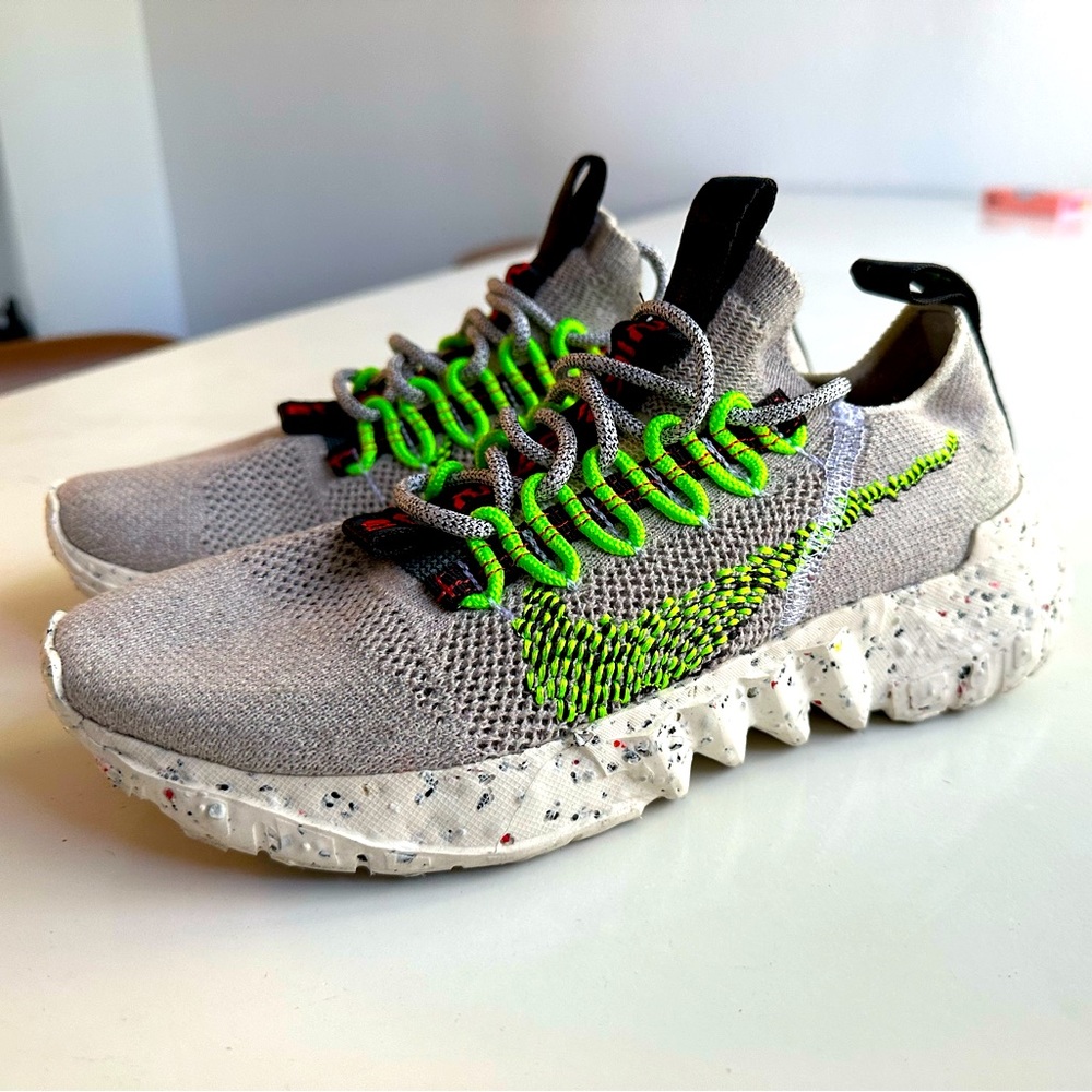 NIKE Space Hippie 01 - Electric Green